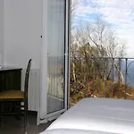 Отель Luze Boutique