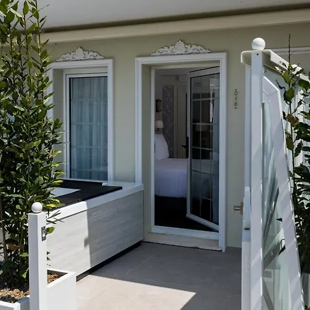 Ξενοδοχείο Luze Boutique 4*
