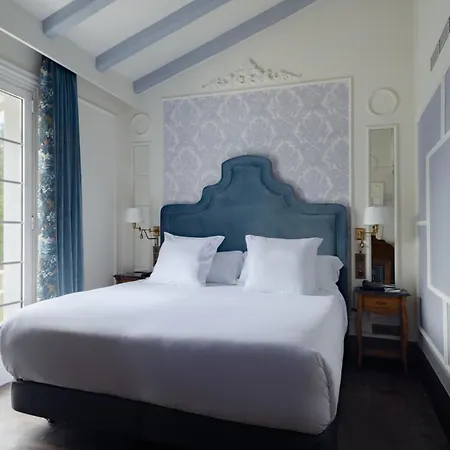 Hotel Nicol's